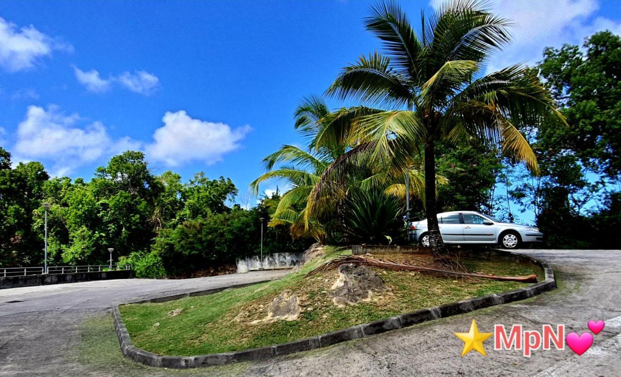 Mon Pti Nid Ideal Couple Tout Confort Sainte-Anne Bagian luar foto
